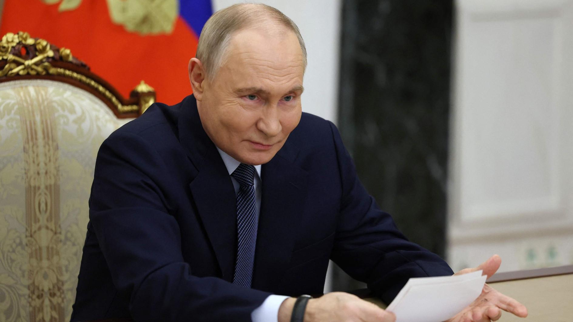 Putin vows more tests of nuke-capable missile fired at Ukraine