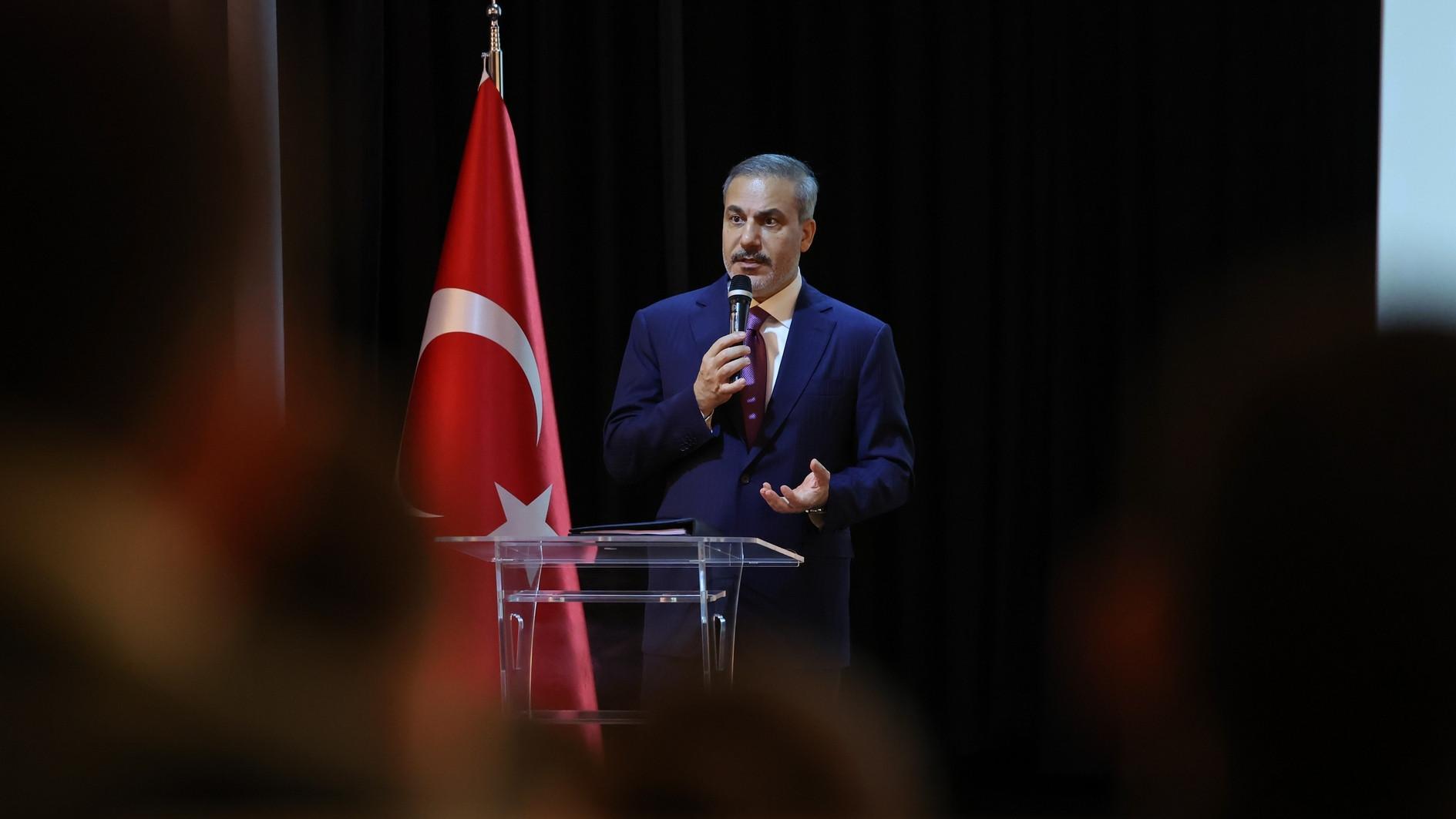Türkiye believes US will review its ties with YPG in N Syria
