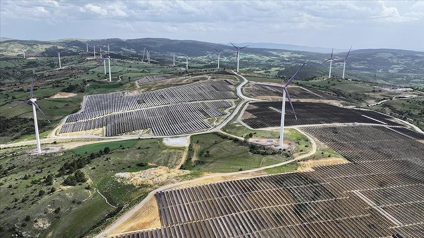 Türkiye launches Europe tour to promote renewable energy strategy