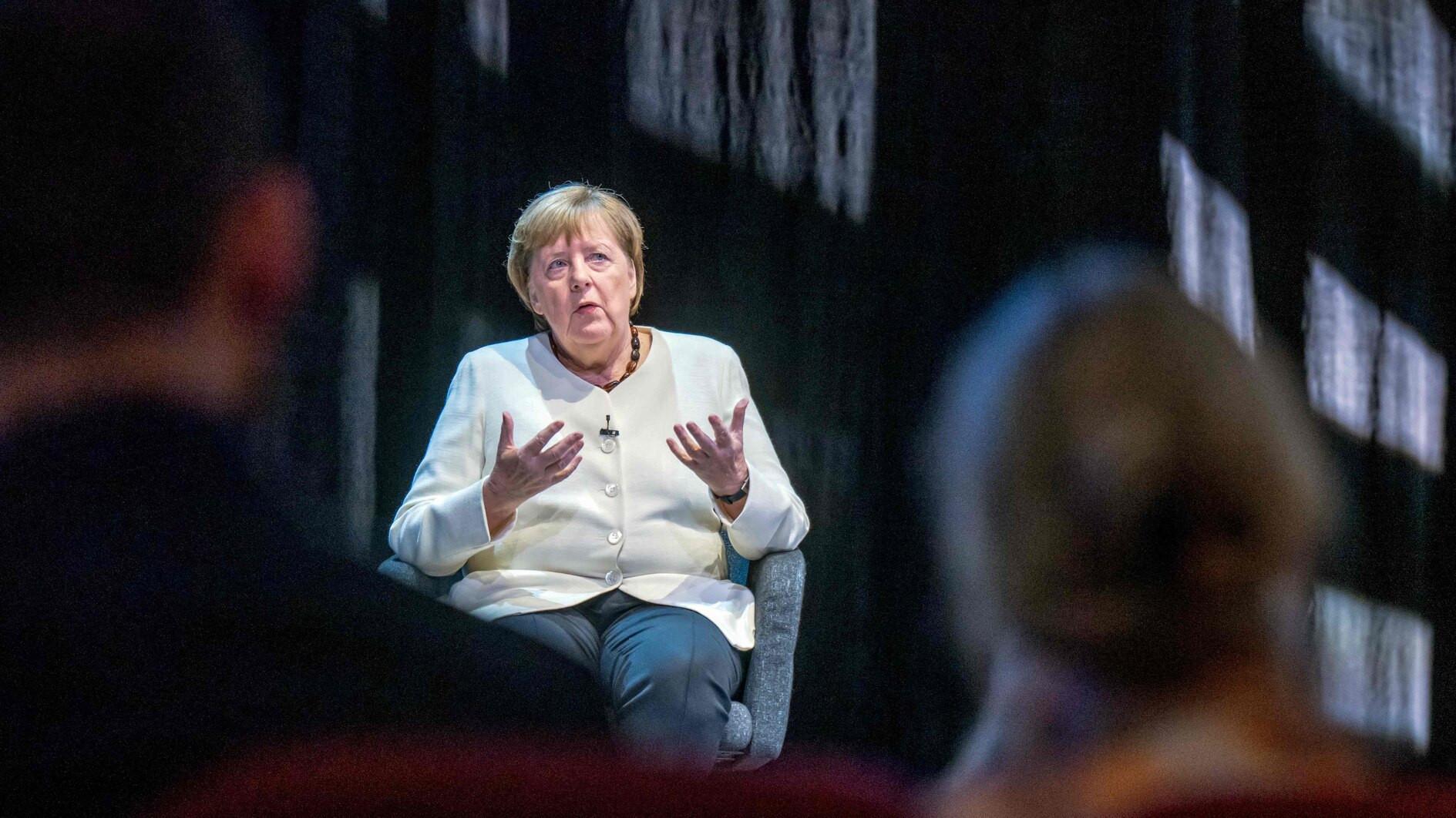 Merkel’s memoir reveals refugee crisis diplomacy, controversial Istanbul visit