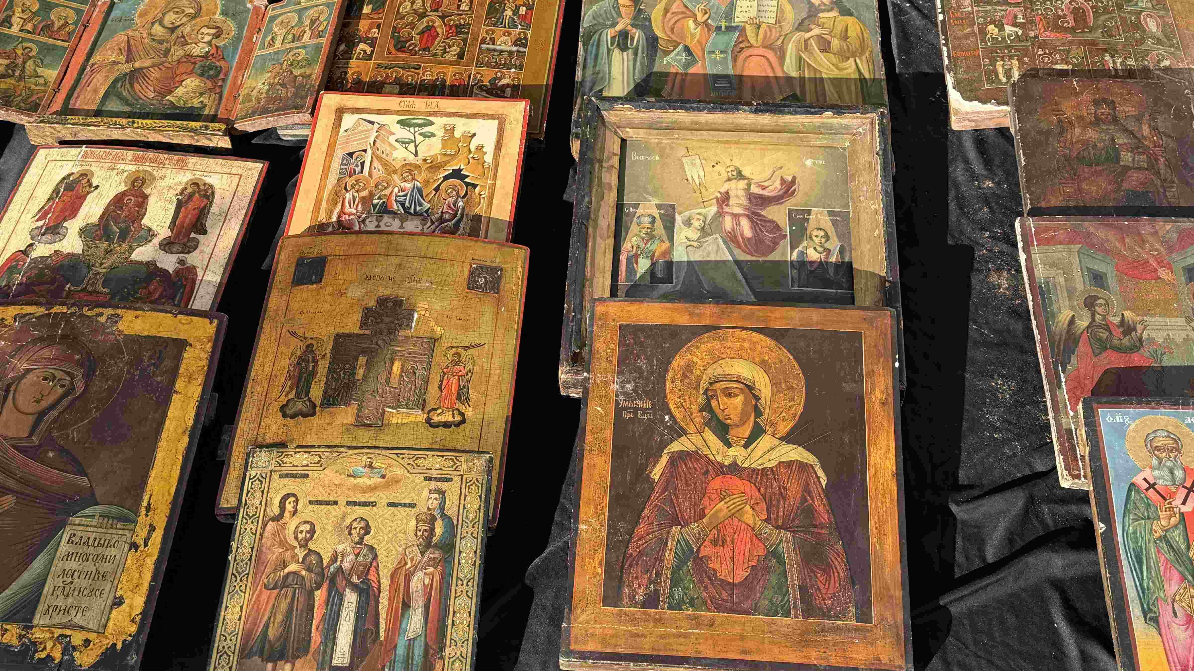Numerous historical artifacts confiscated in Istanbul