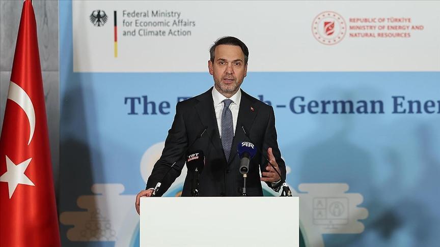 Türkiye aiming for carbon neutrality in 30 years: Energy minister
