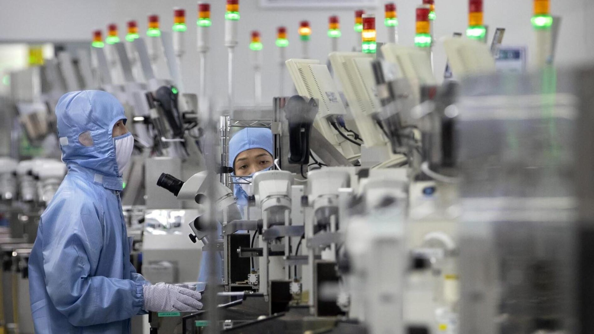 US unveils fresh export curbs targeting Chinas chip sector