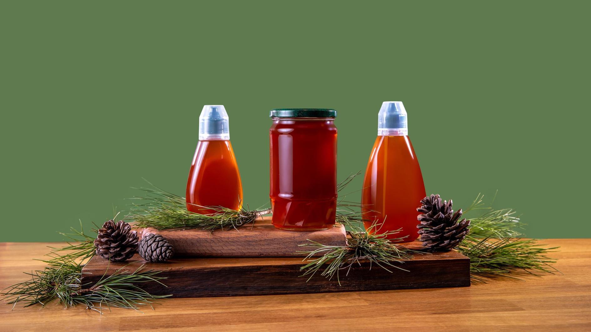 Manuka vs pine honey: A comparison