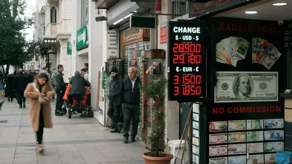 Türkiye’s external assets rise to $367 billion as of October