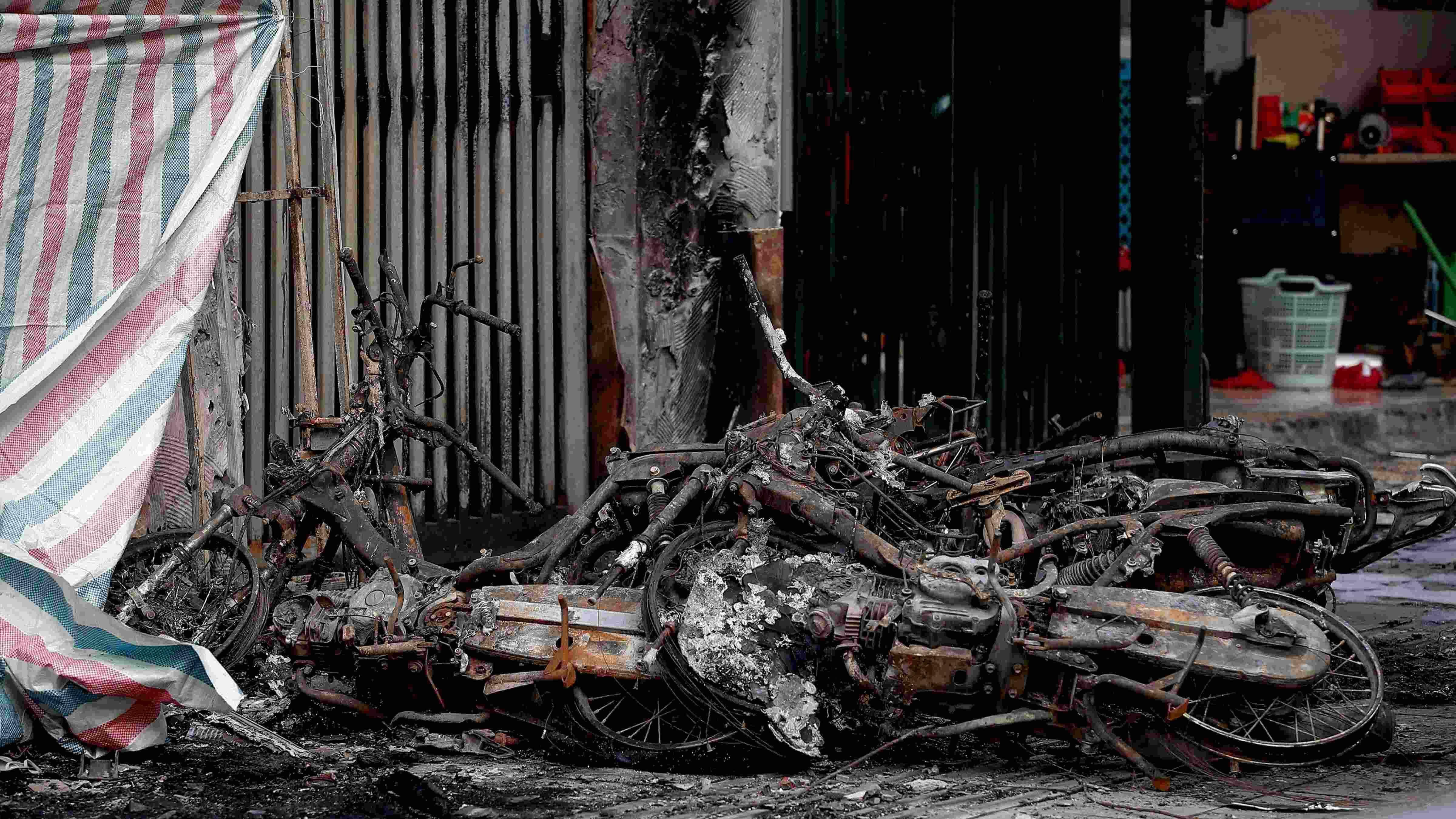 Hanoi karaoke bar fire kills 11, arson suspected