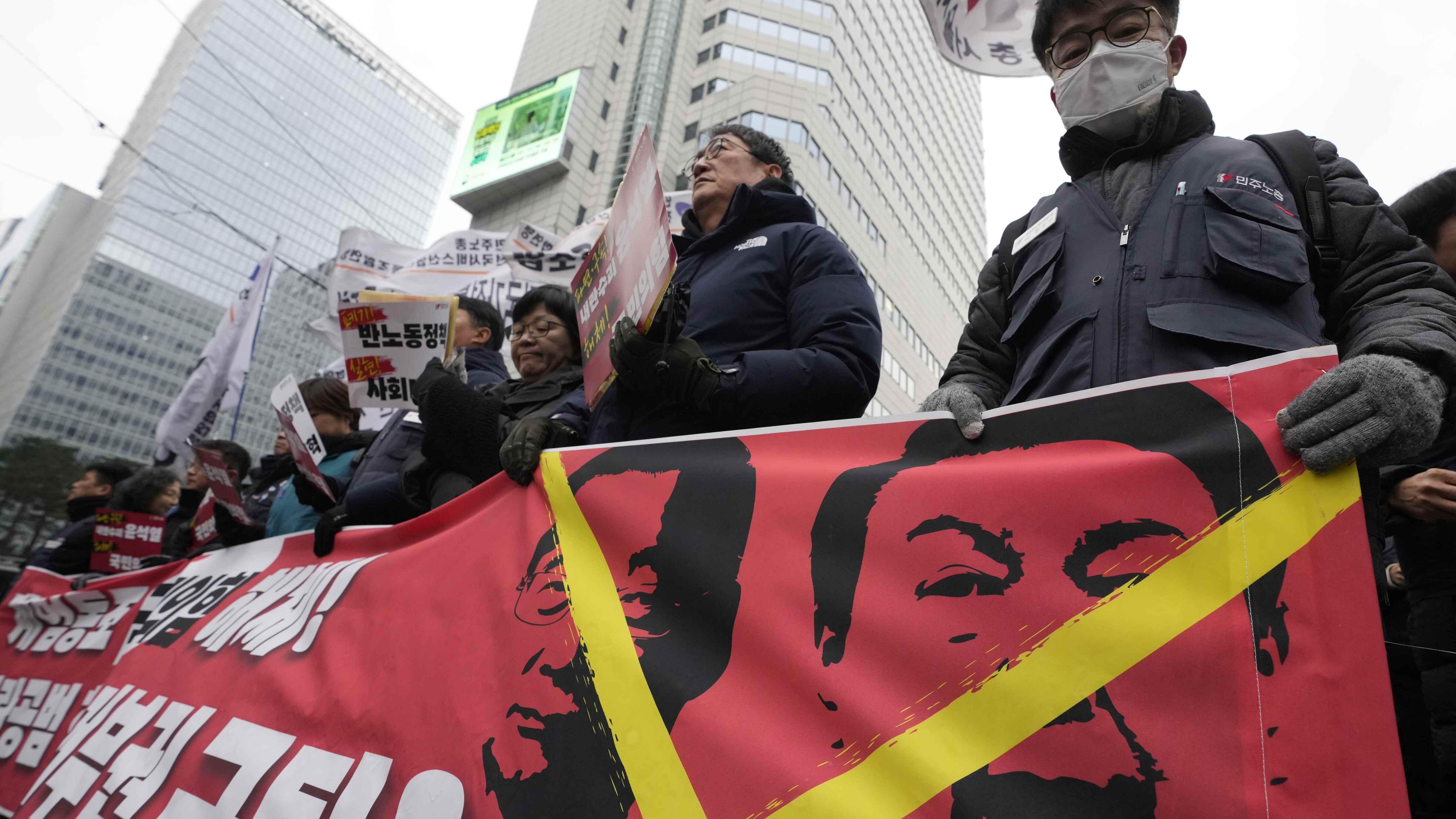 South Korean opposition postpones decision to impeach acting president