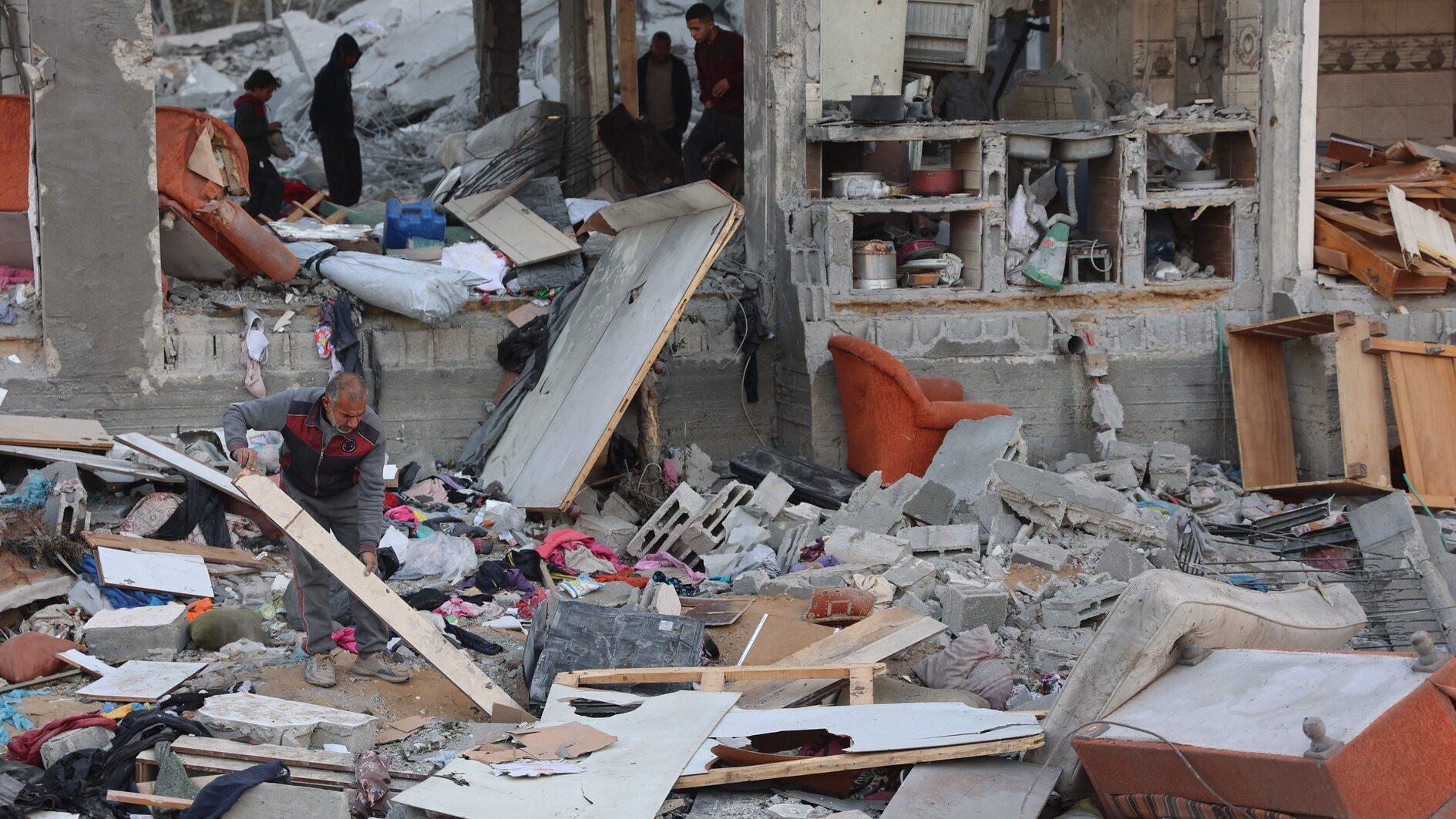 Gaza hospital shut after Israeli raid, director held: health officials