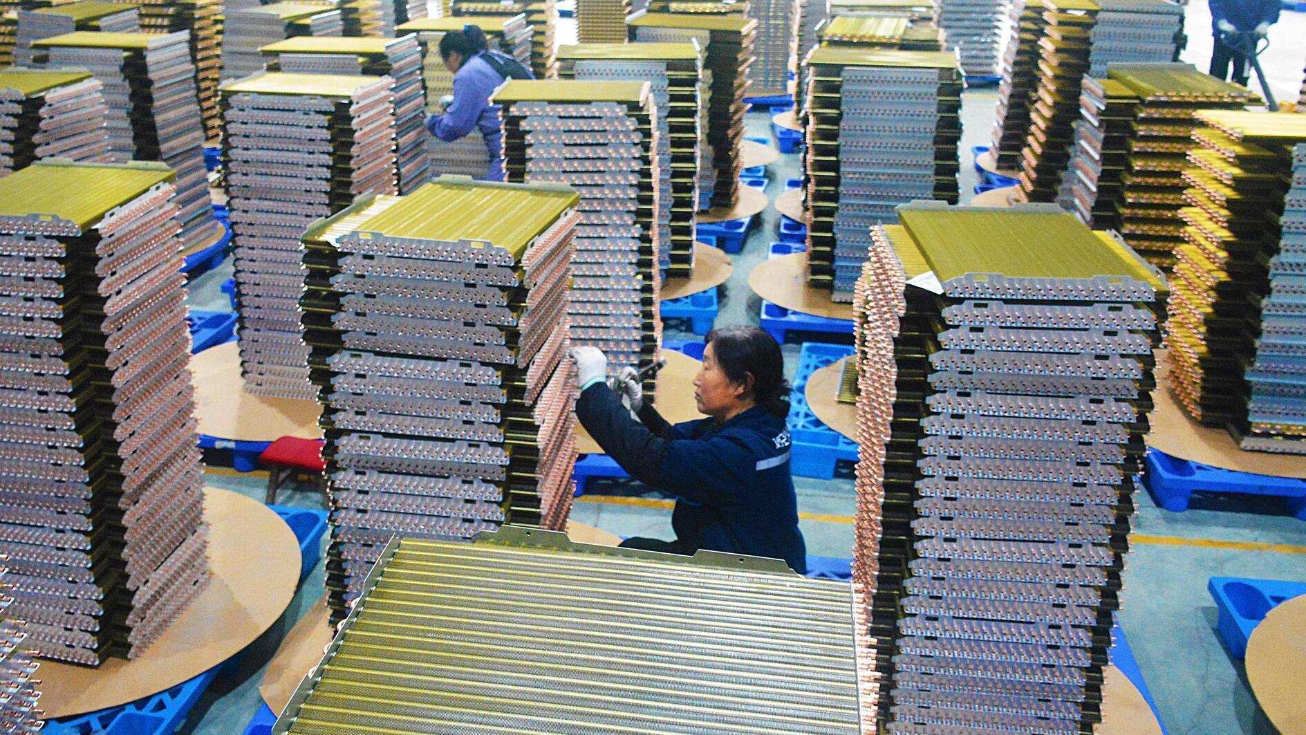 China manufacturing activity grows for third straight month