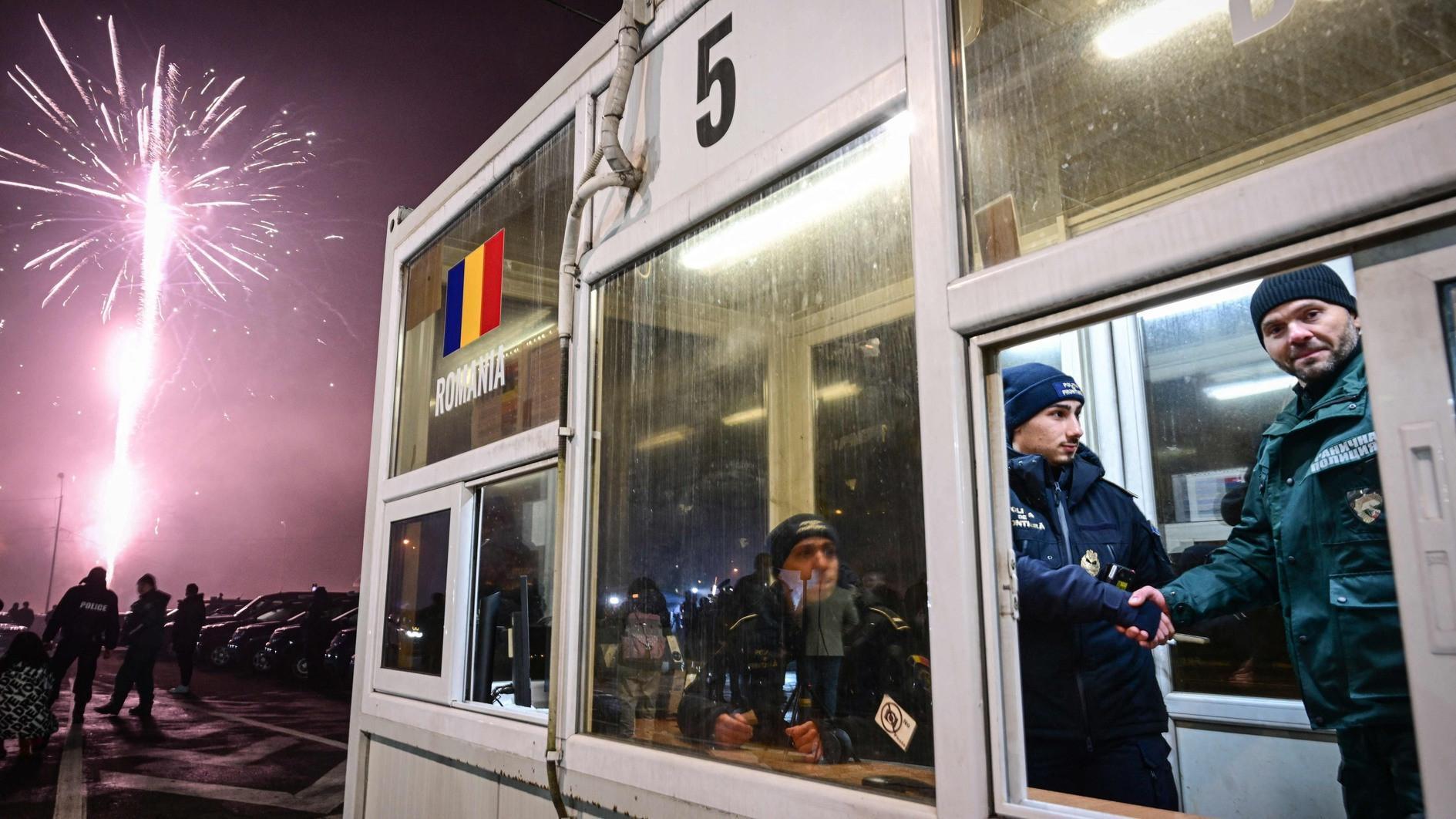 Bulgaria, Romania join borderless Schengen zone