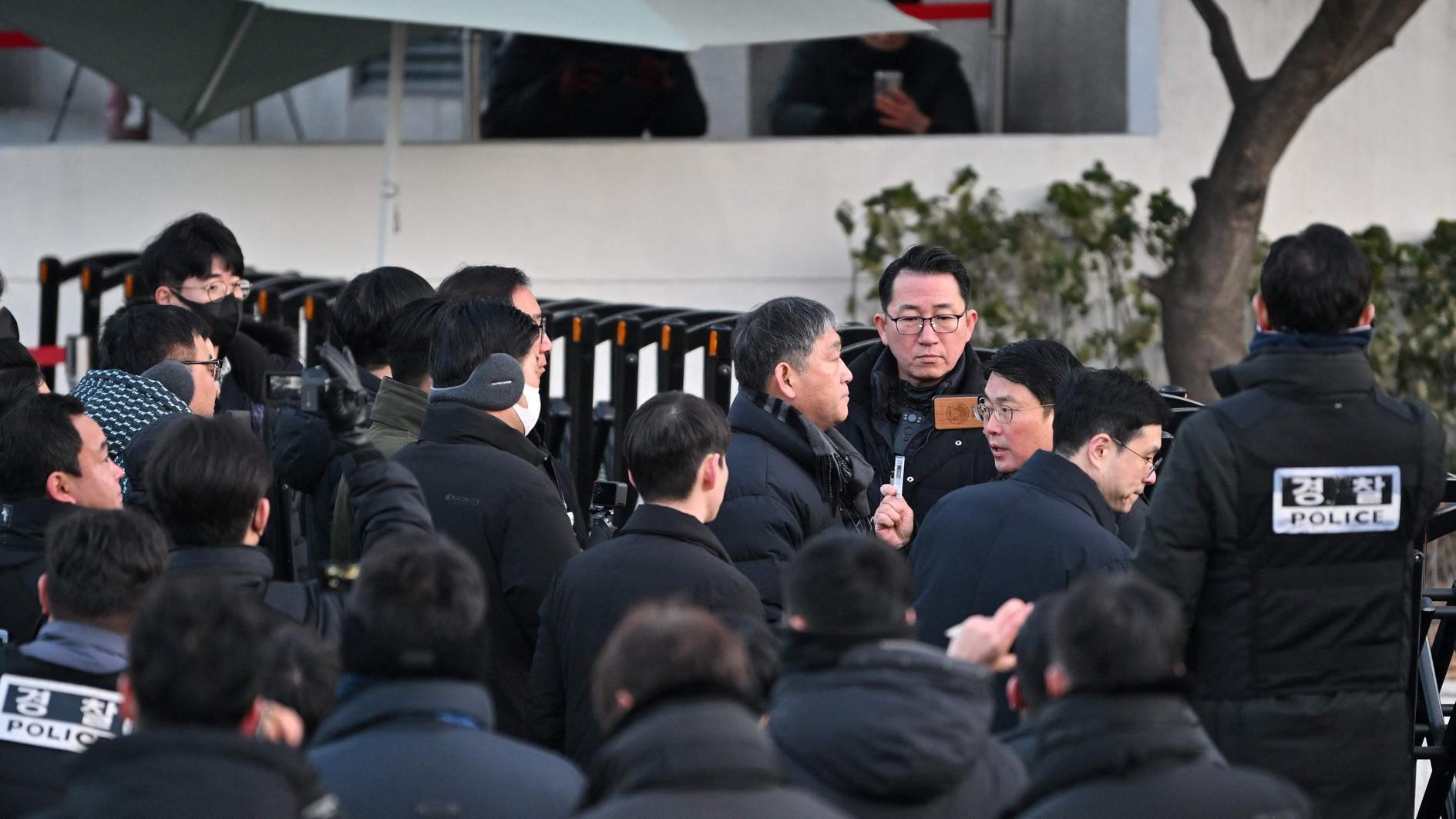 South Korea investigators call off arrest of President Yoon