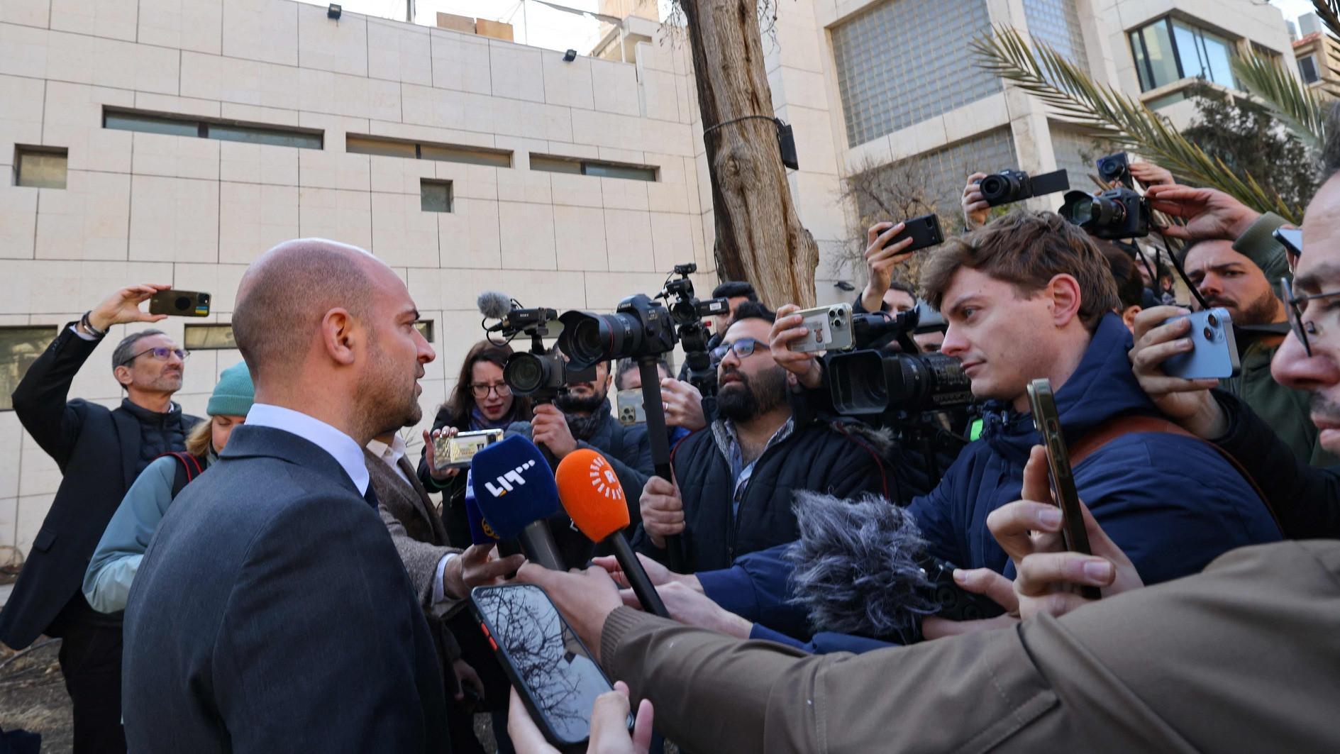 EU seeks to restore diplomatic ties with Syria