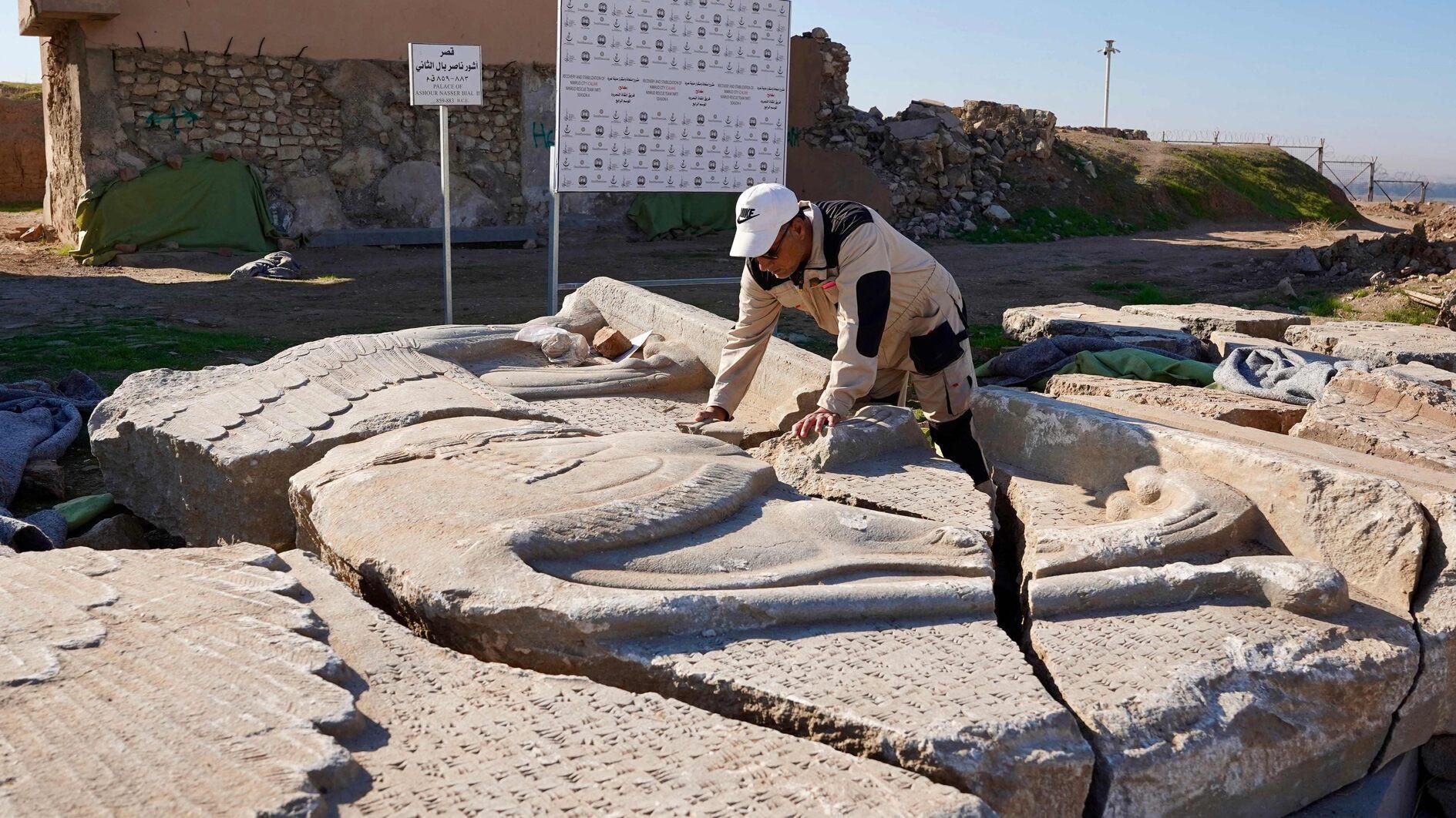 Iraqi archaeologists piece together treasures