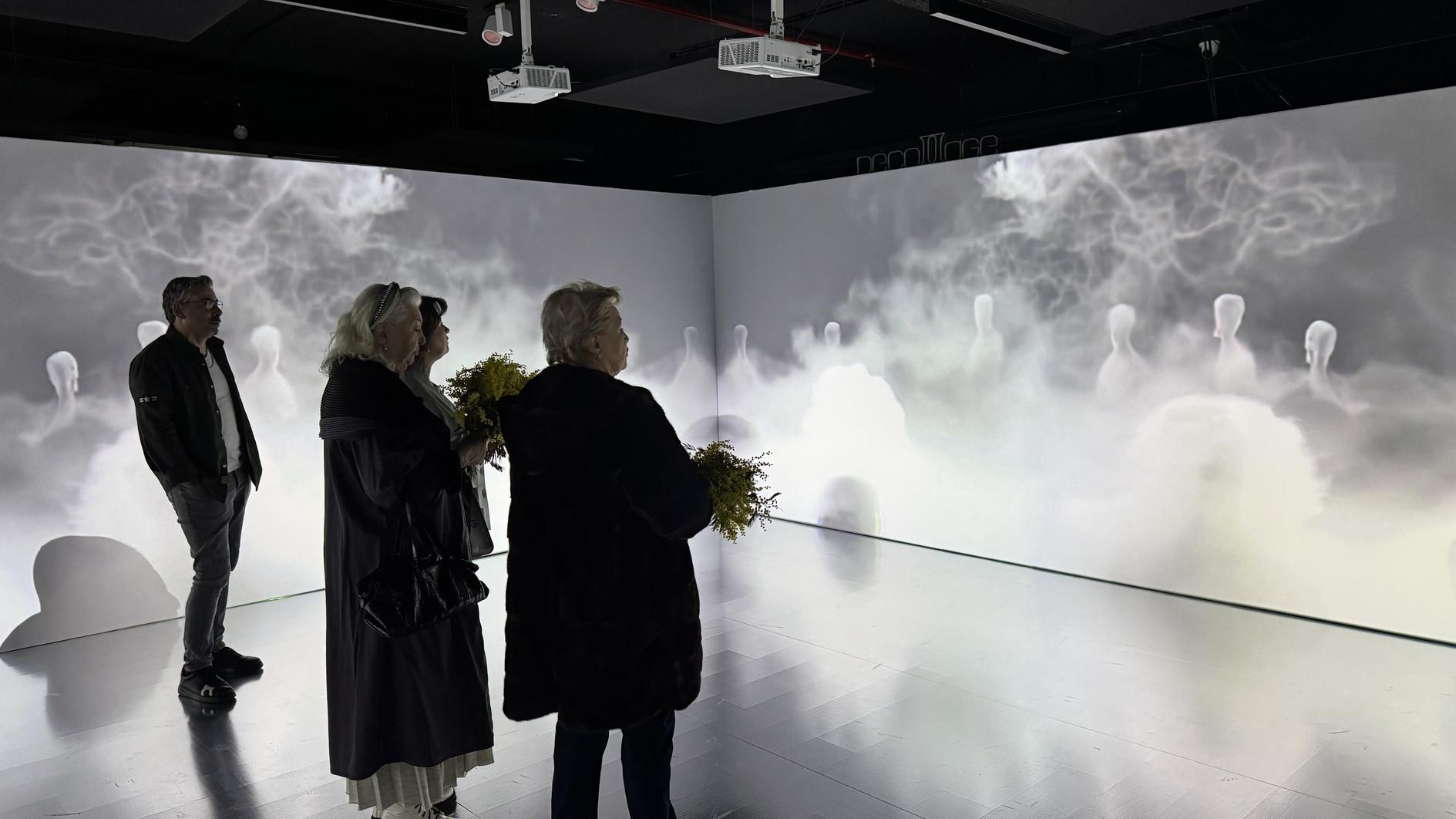 Installation highlights challenges of obesity