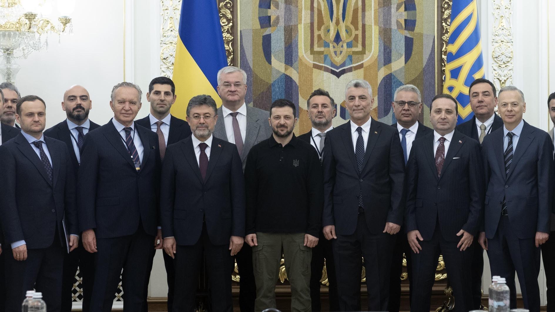 Türkiye pledges support for Ukraine’s rebuild and boosts trade ties