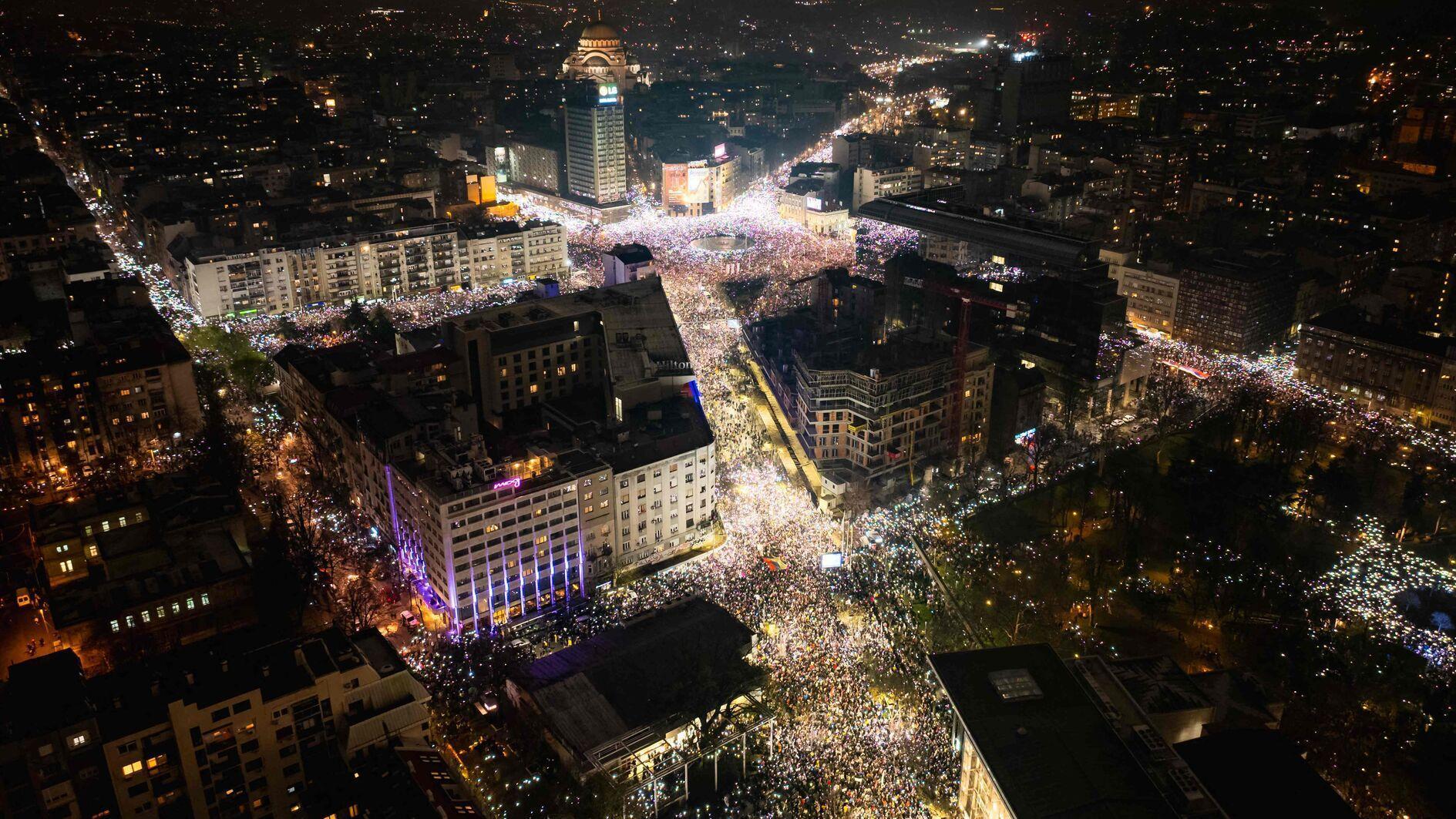 Massive anti-graft rally engulfs Serbias capital