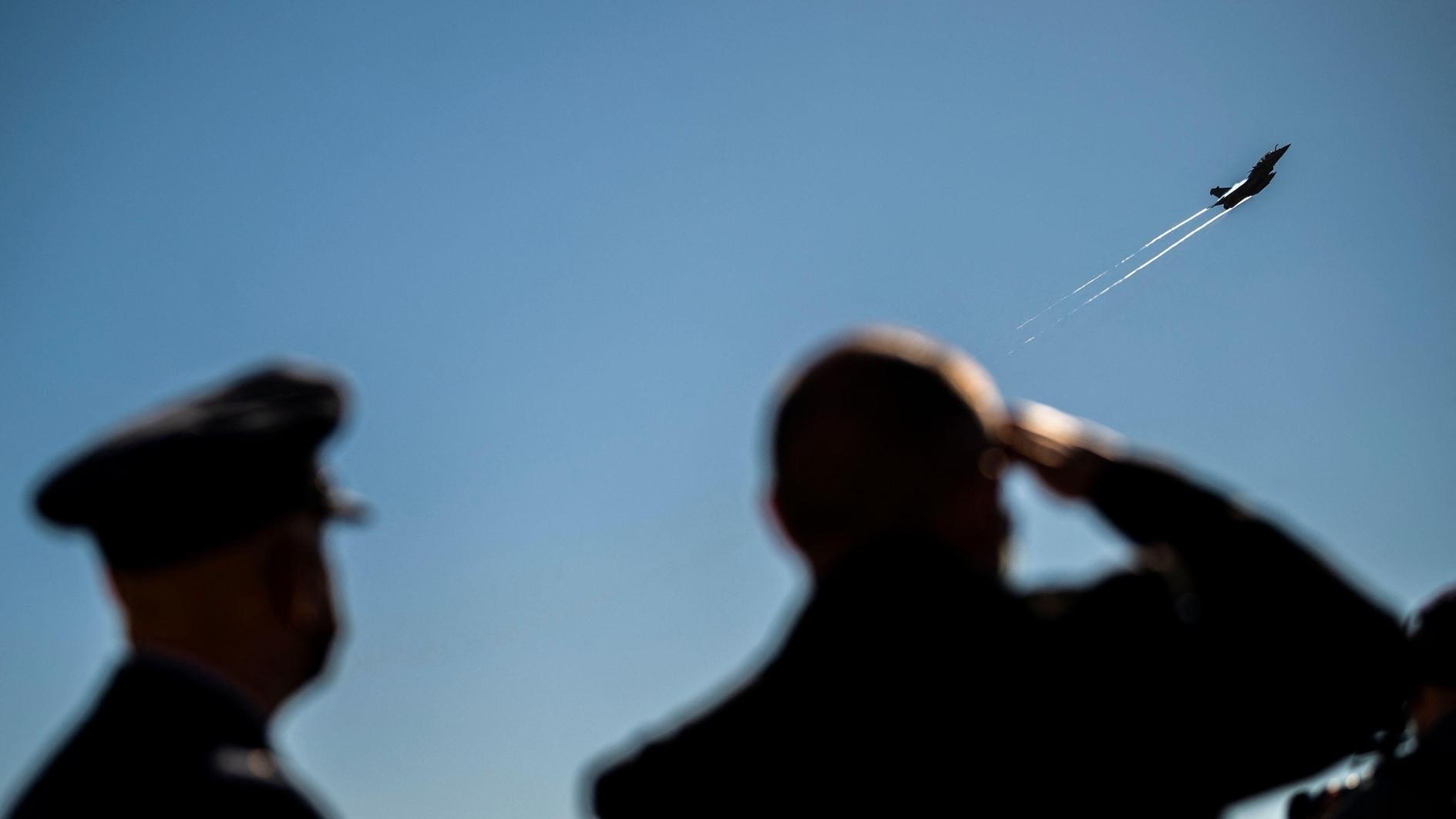Greece to spend 25 bln euros in drastic defense overhaul: PM