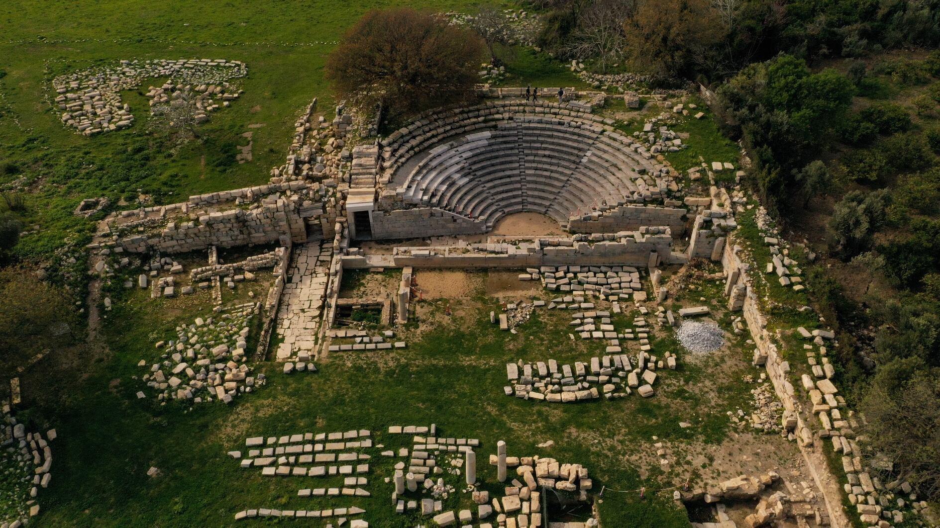 Artistic legacy of Teos Ancient City in İzmir being revived