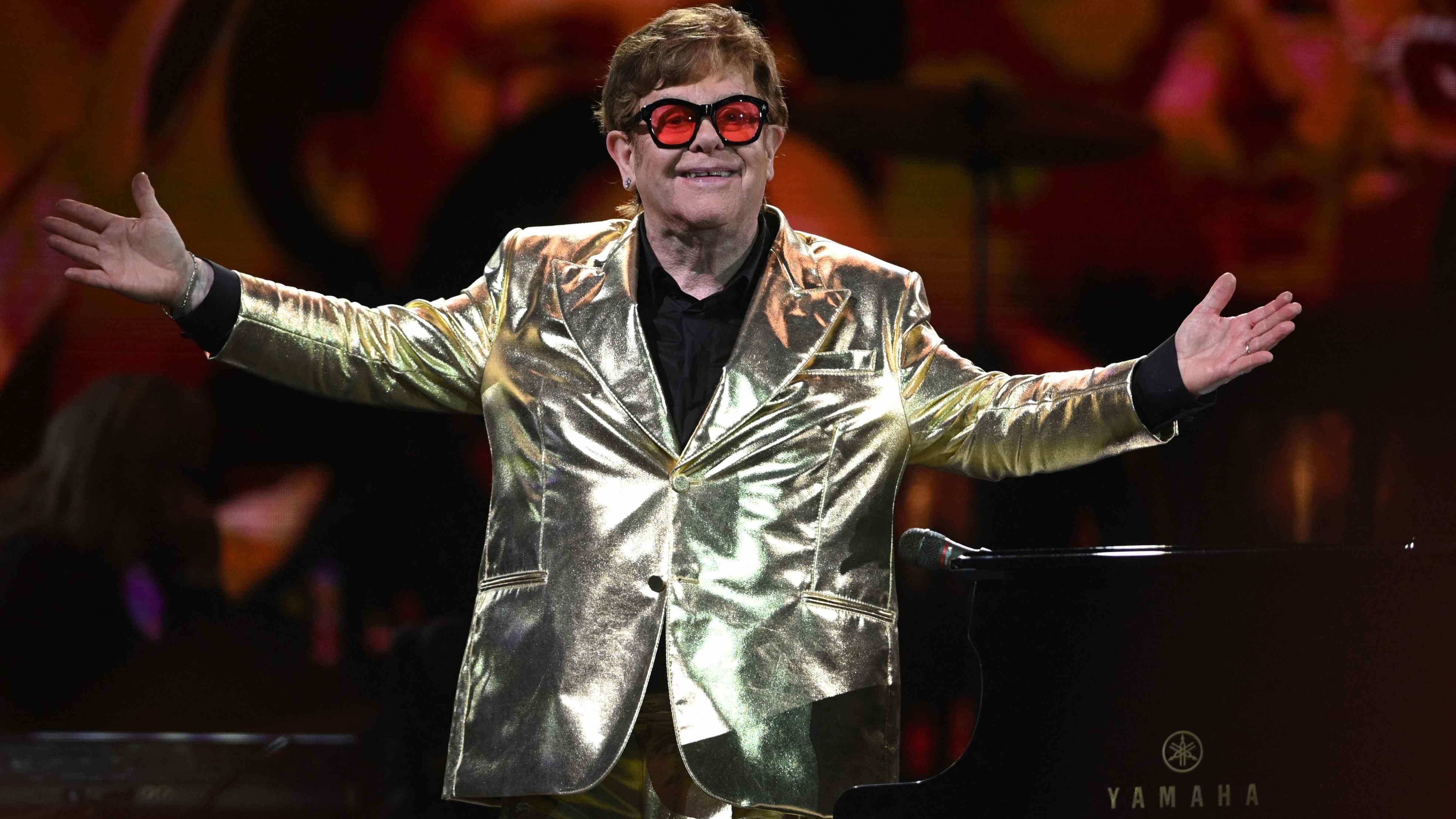 Elton John says new album freshest since 1970s