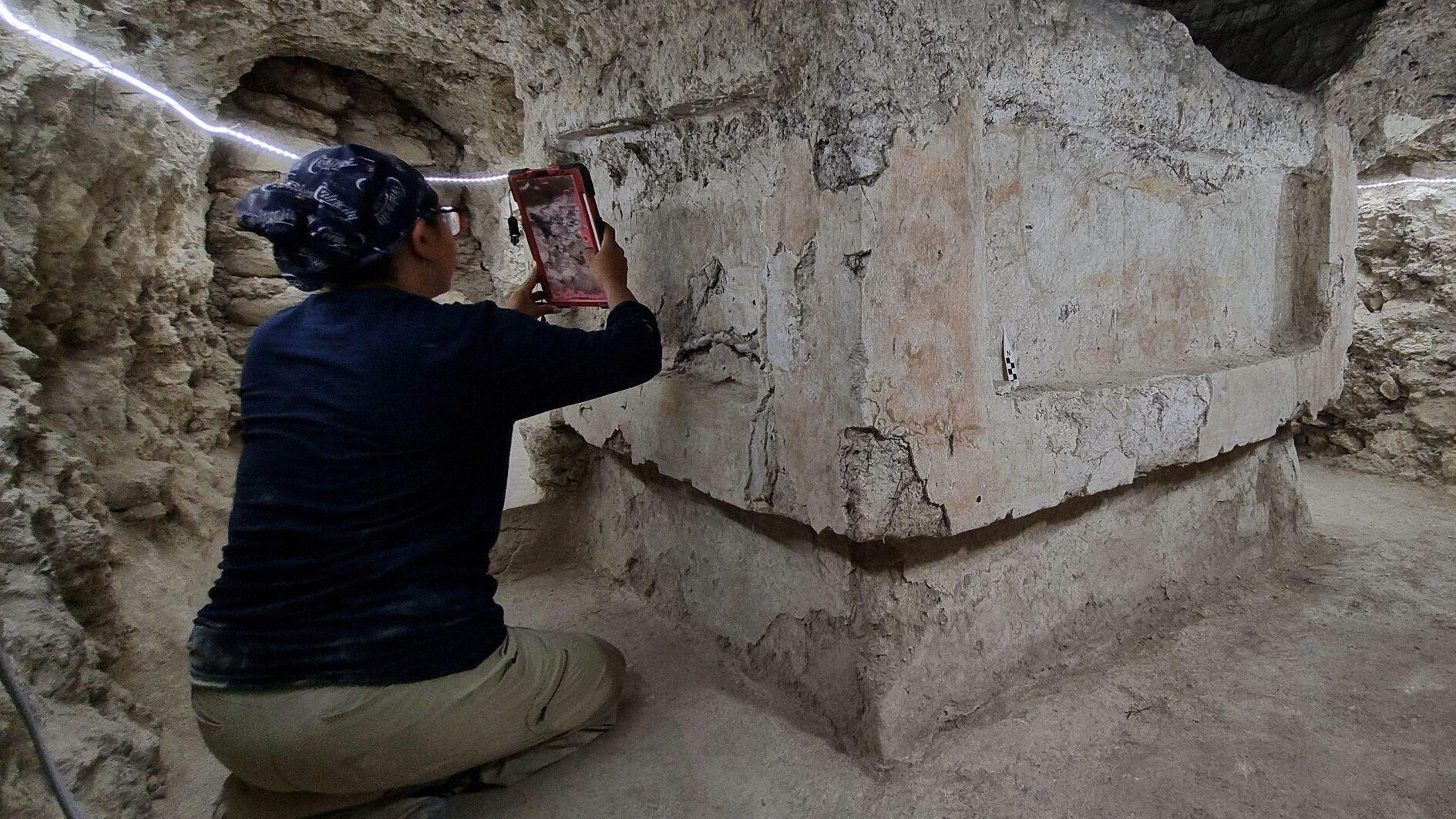 Teotihuacan altar found at Guatemala Maya site