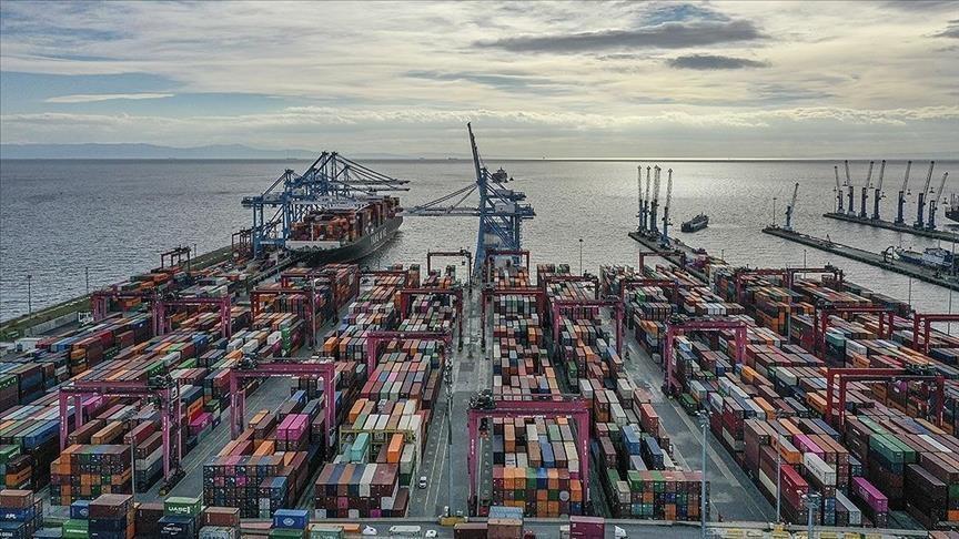 EU greenlights first set of tariffs hitting back at US