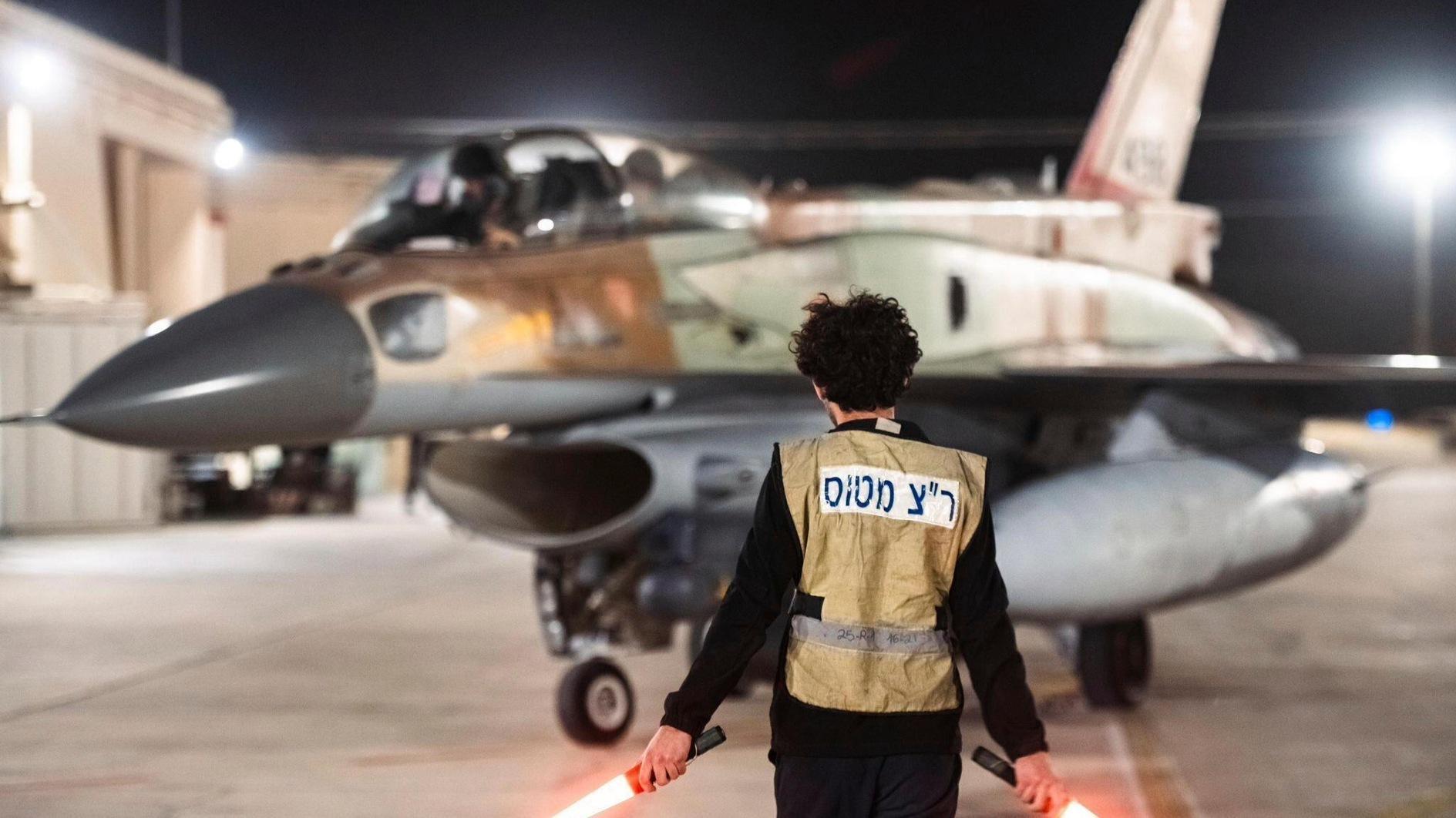 Israel army will fire air force reservists calling for halt to war