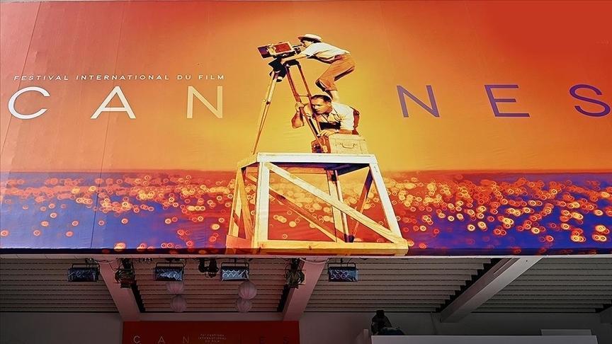 Scarlett Johansson to star at Cannes as festival unveils line-up