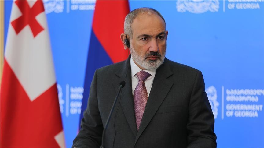 Armenian PM offers signing peace deal with Azerbaijan, dissolving OSCE group simultaneously