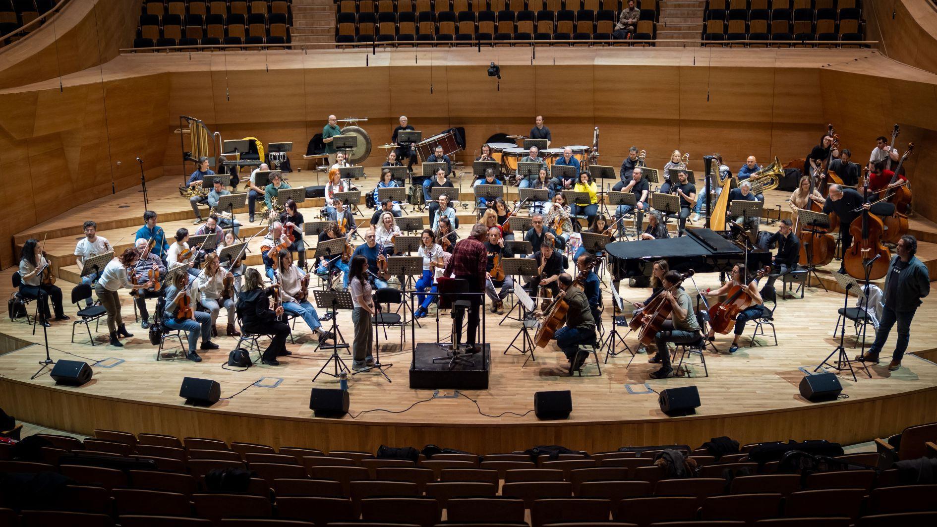 Lament of children to make world premiere