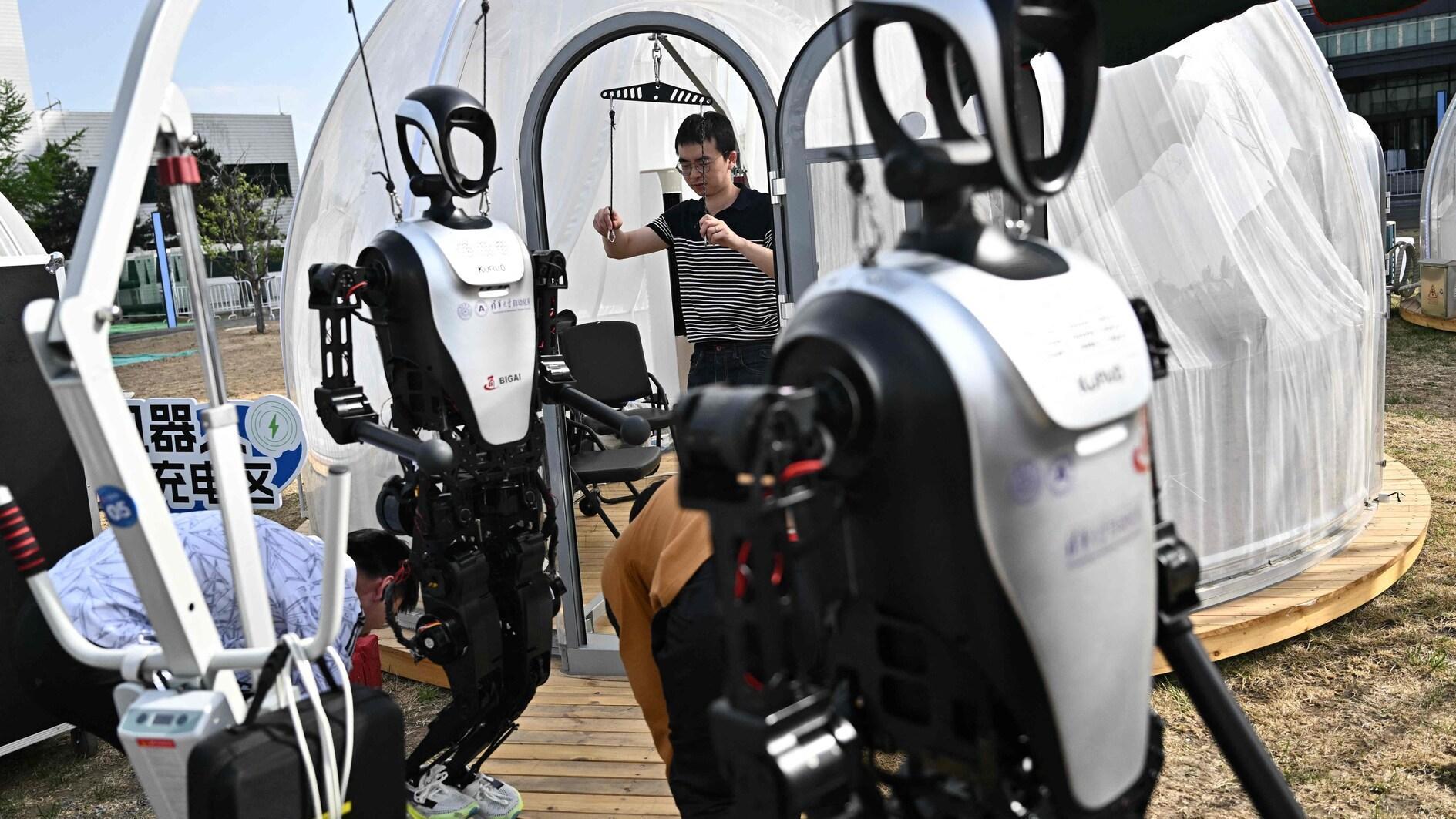 Humanoid robots stride into the future with worlds first half-marathon