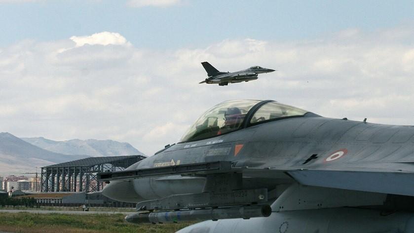 Türkiye drops leaflets to urge PKK terrorists to surrender