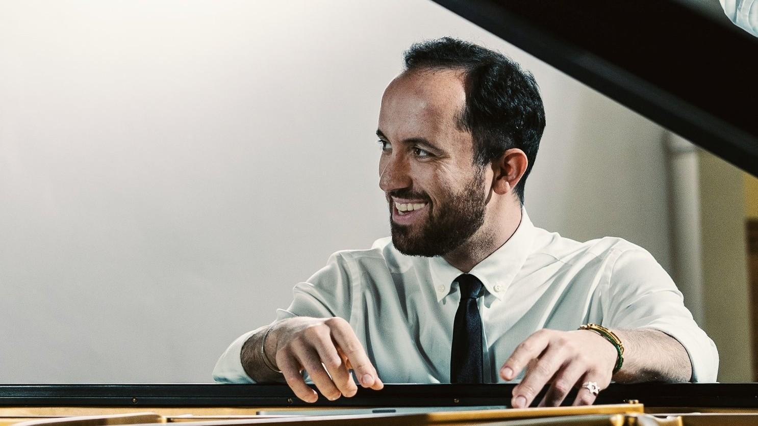 Pianist to perform London musical marathon