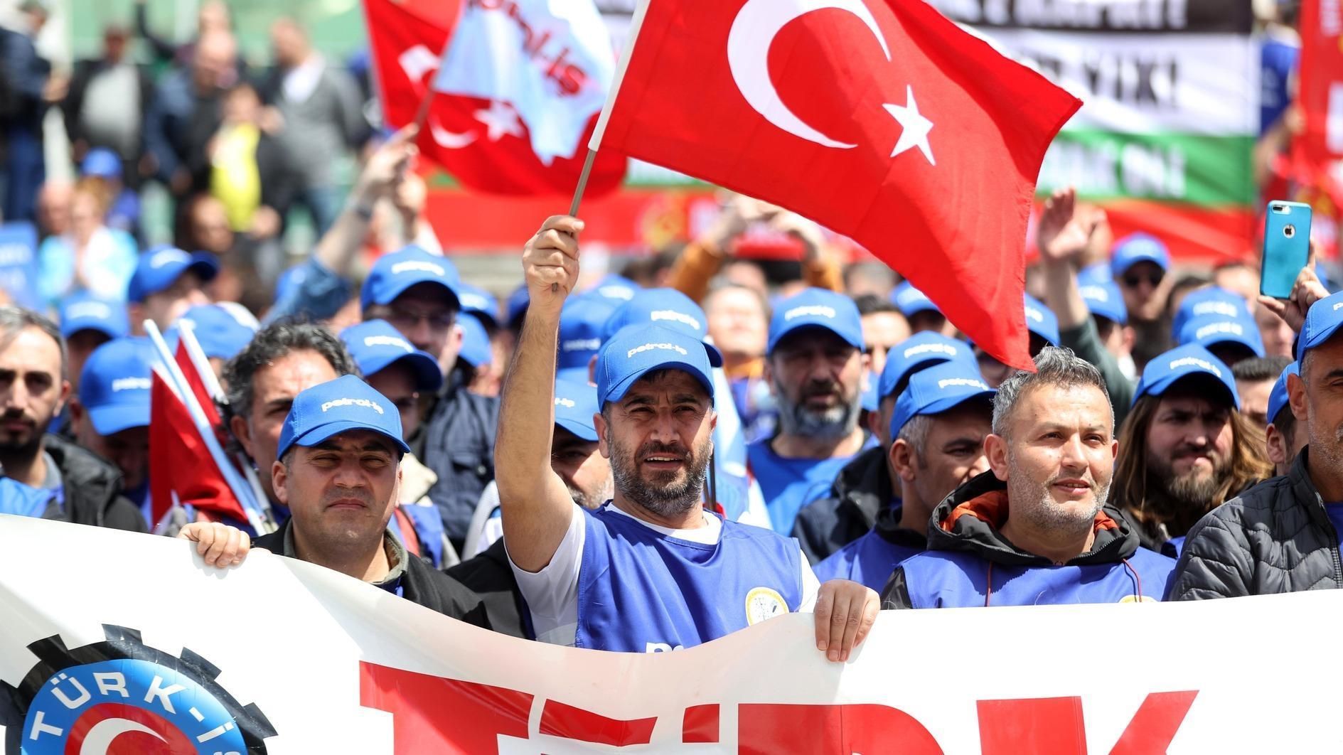 Labor Day marked with marches as workers voice demands across Türkiye