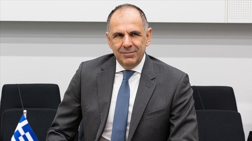 Greek top diplomat meets Orthodox community in Istanbul