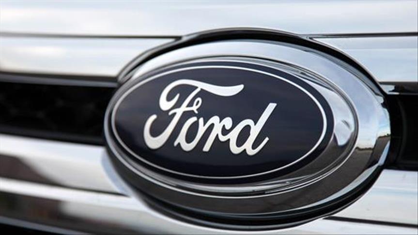 Ford sees $1.5 bln tariff hit this year, suspends 2025 forecast