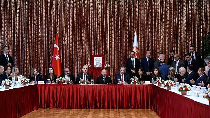 Önder honored in parliament ceremony after death