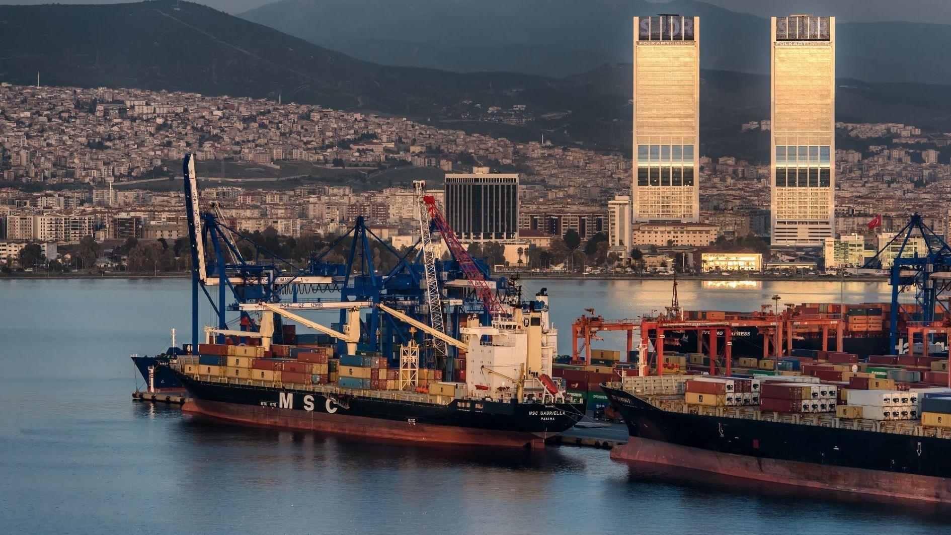 Export climate for manufacturers continues to improve