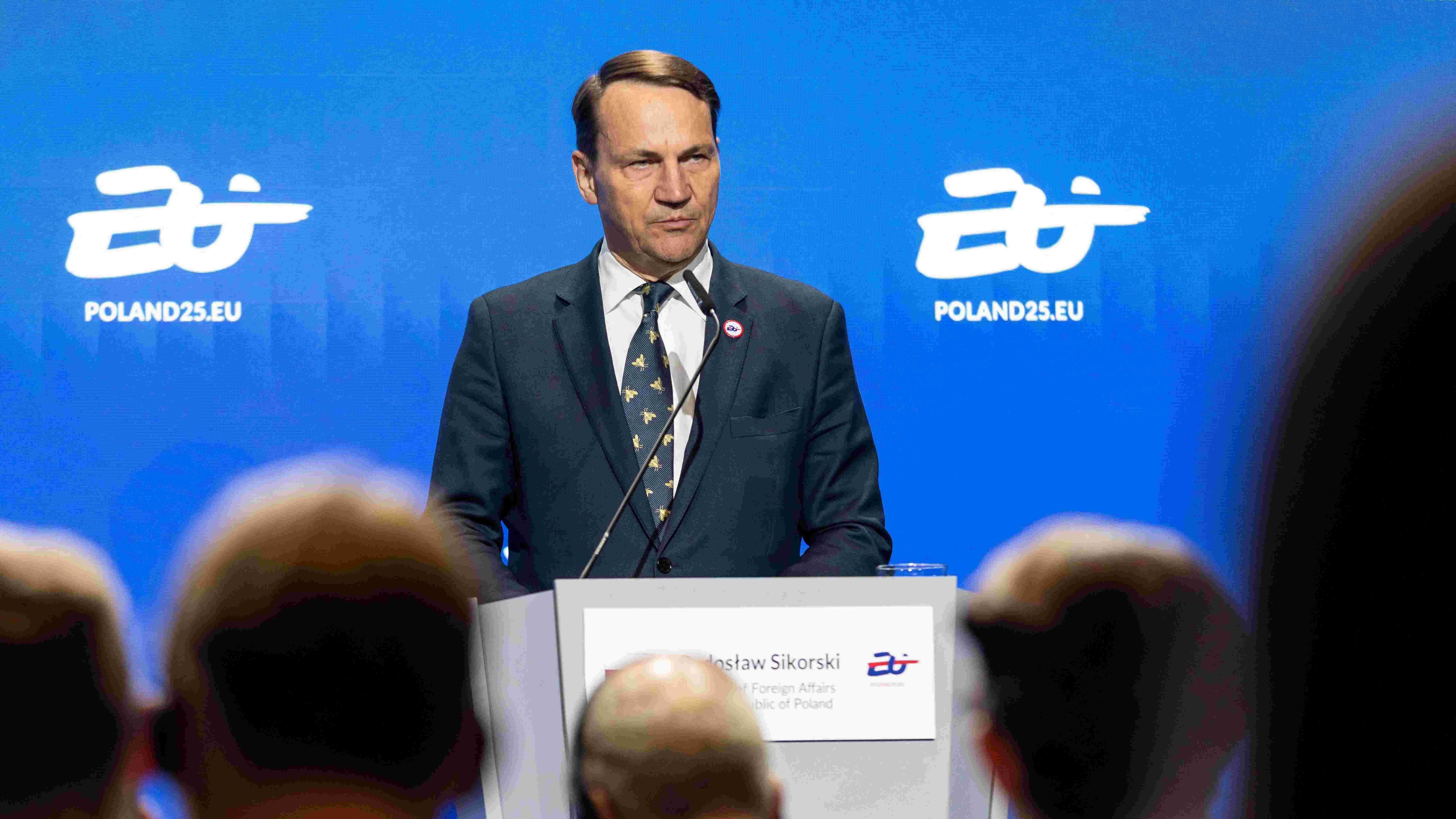 Poland: Türkiye, China could mediate Ukraine peace if US withdraws