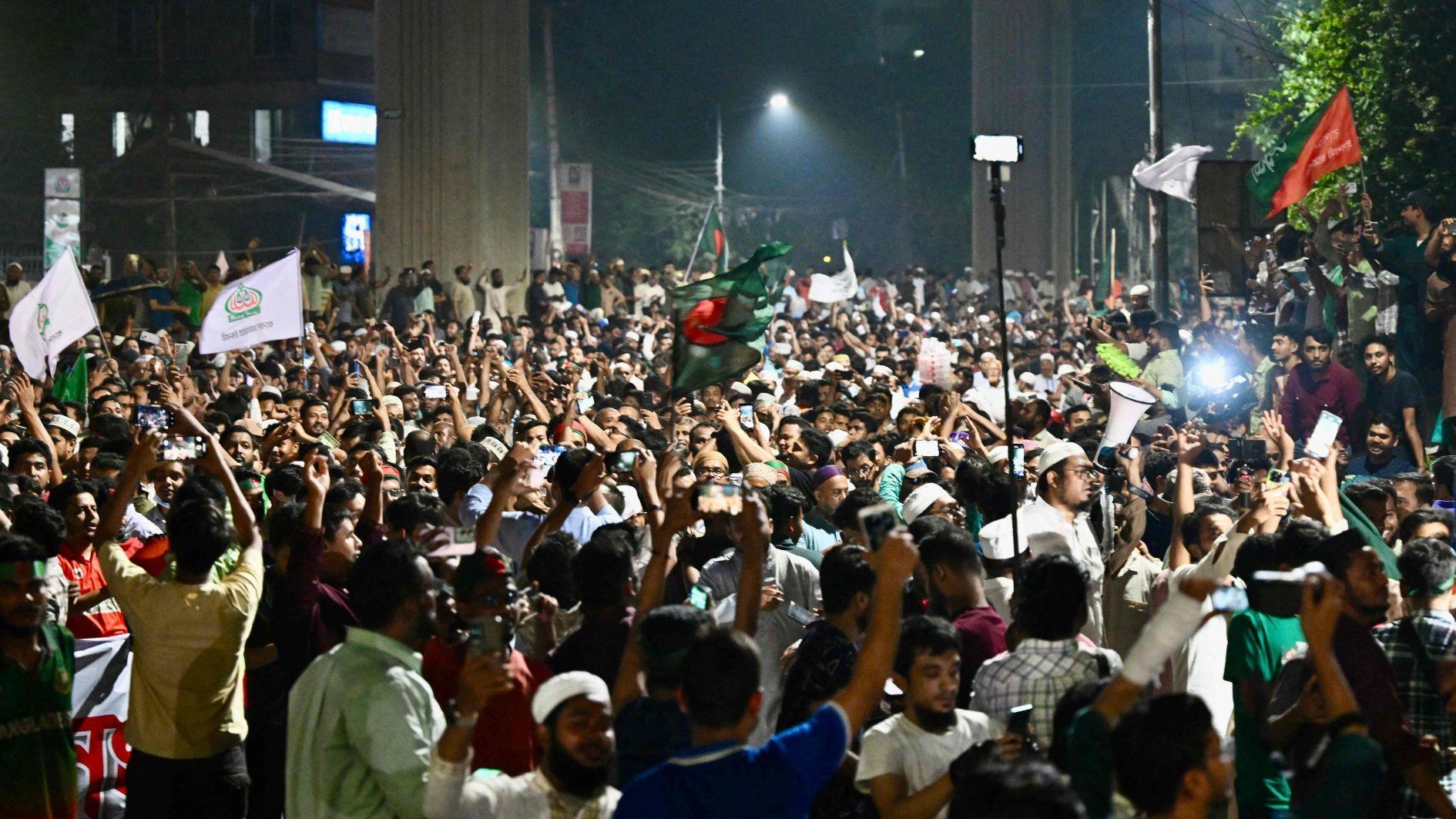 Bangladesh bans ousted PMs party