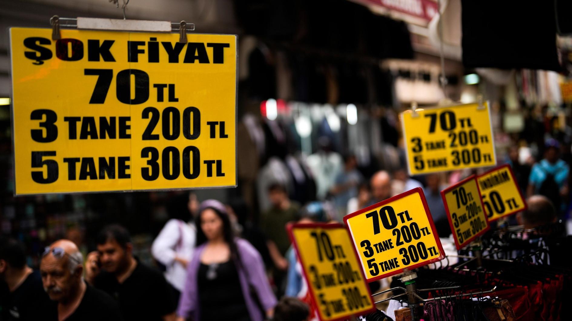 Annual growth rate in retail sales slows in March: Data