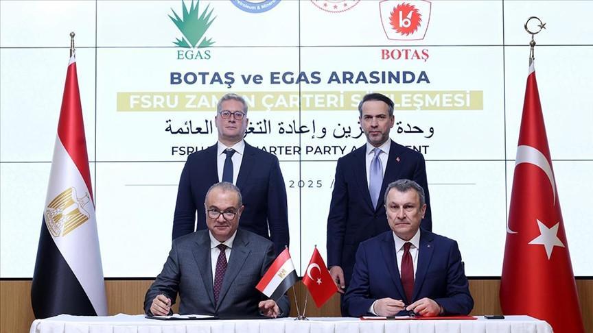 Türkiye to deploy FSRU abroad for 1st time under deal with Egypt