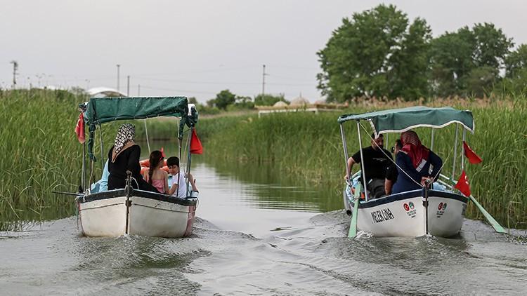 Women boat operators in ‘Little Venice’ boost local tourism, economy