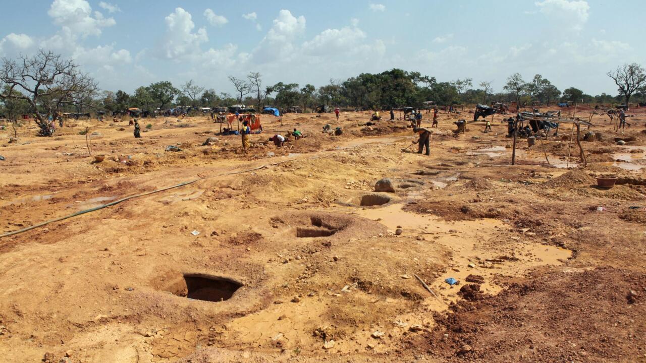 Guineas junta revokes dozens of mining concessions