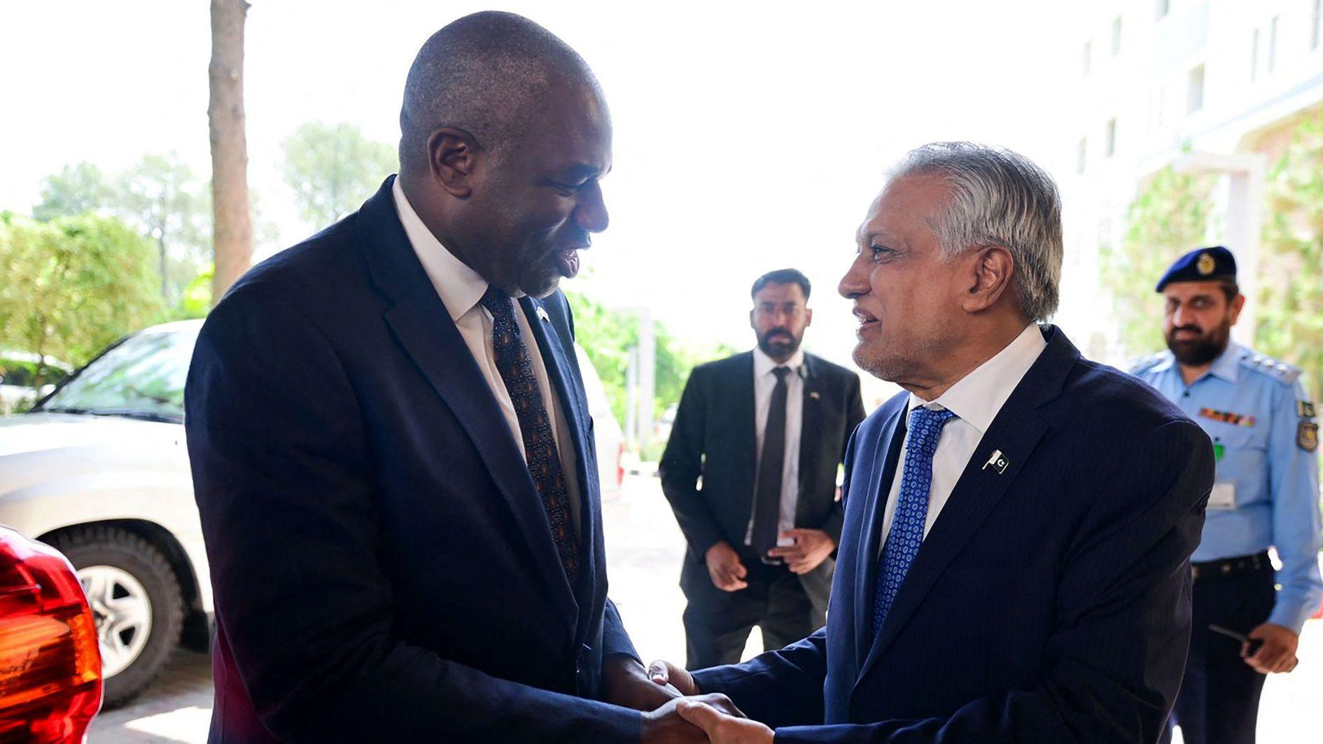 UK, Pakistan foreign ministers meet after India conflict