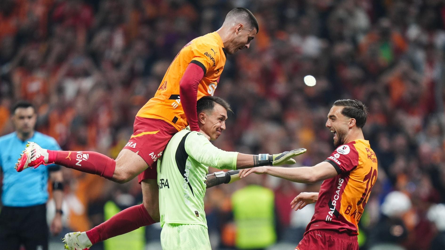 Galatasaray wins another Turkish league title