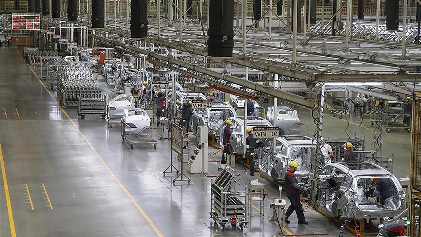 China factory output grows more than expected last month