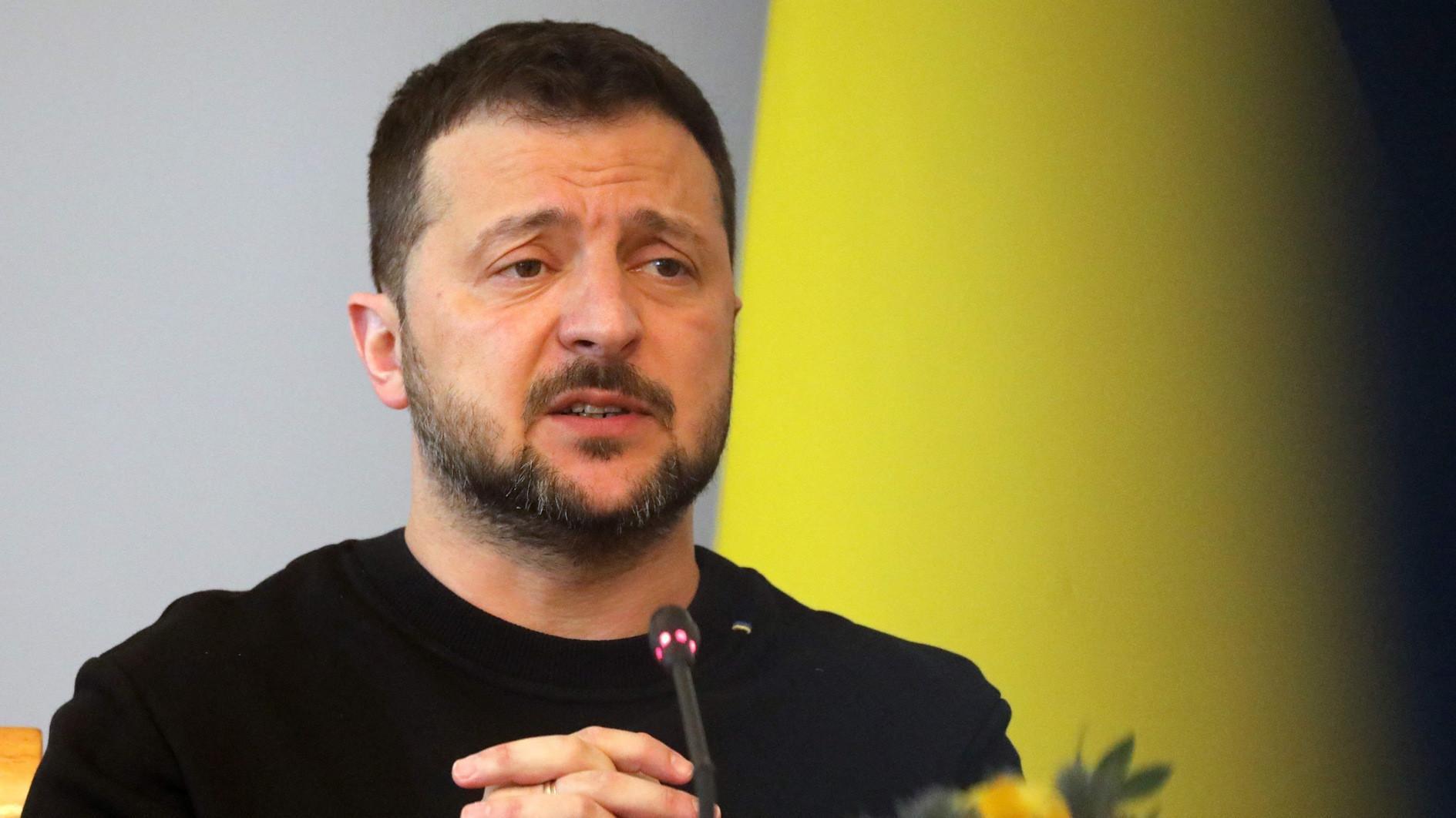 Zelensky says Russia trying to buy time to continue war
