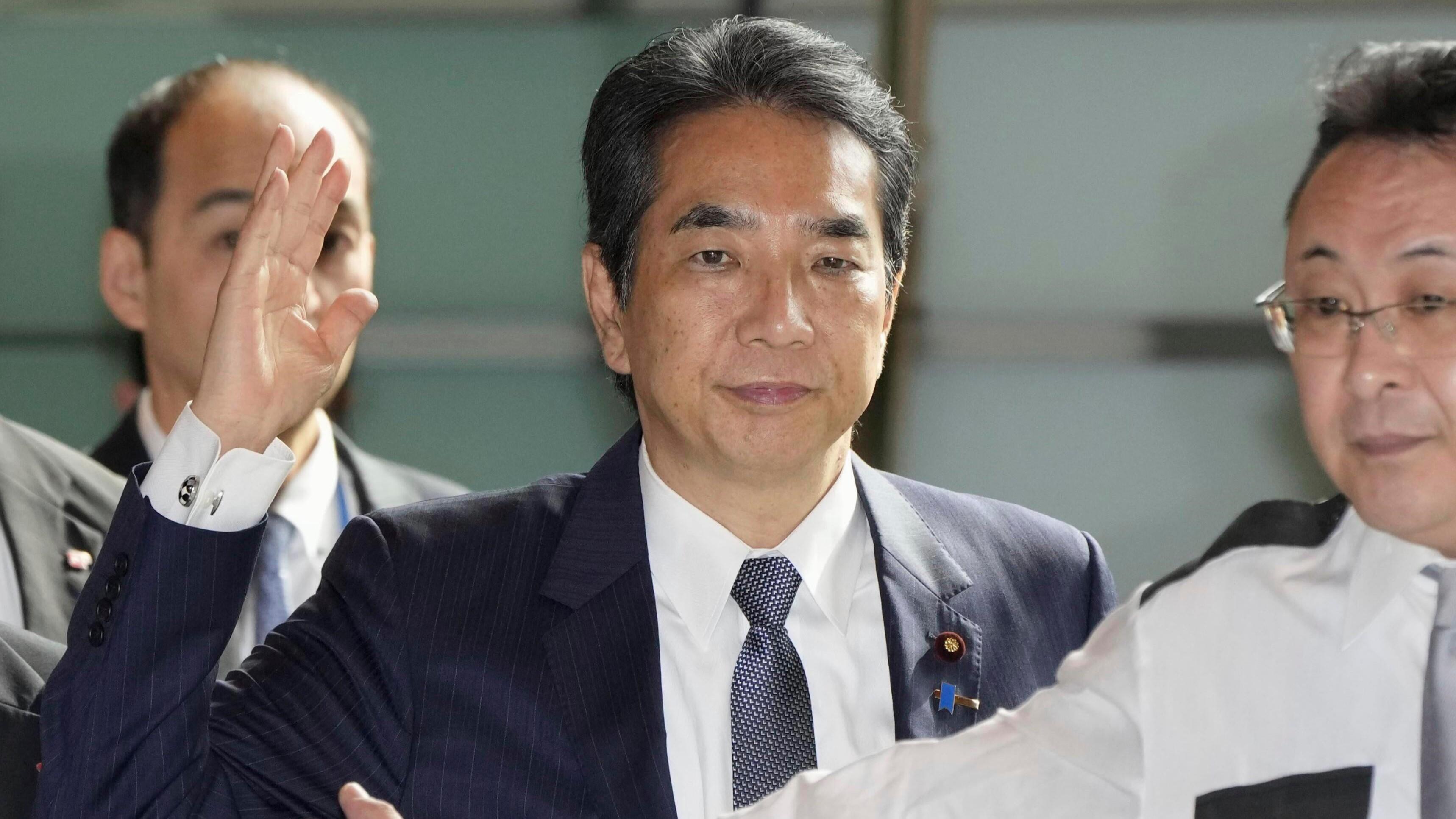 Japan farm minister resigns over free rice gaffe