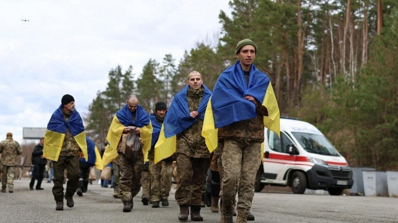 Russia, Ukraine swap hundreds of prisoners in 1st round