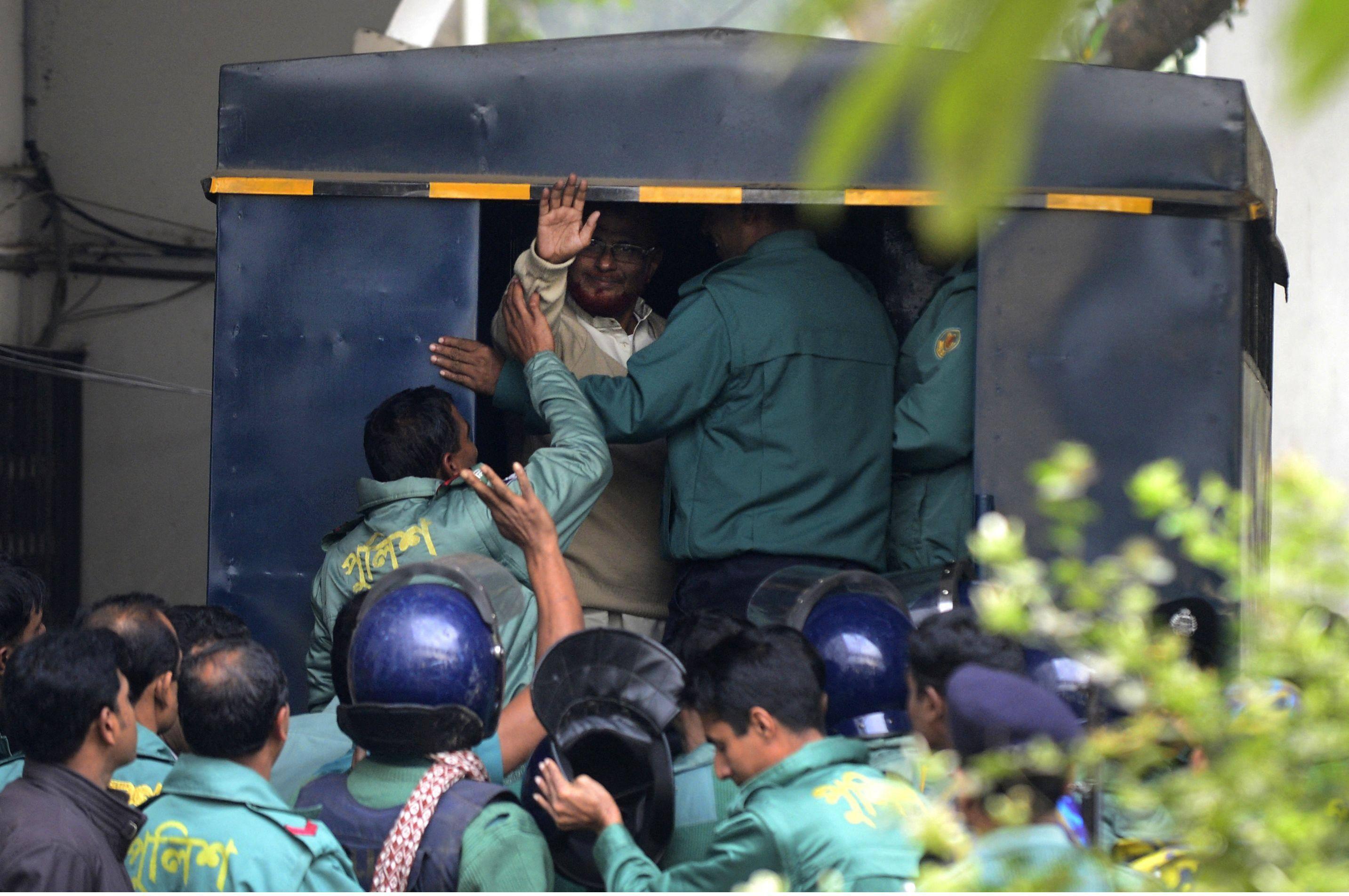 Bangladesh top court acquits Islamist leader on death row